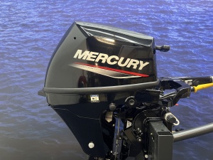 Mercury 9.9pk buitenboordmotor ArtiNr 1717  zgan nieuw nauwelijks gebruikt