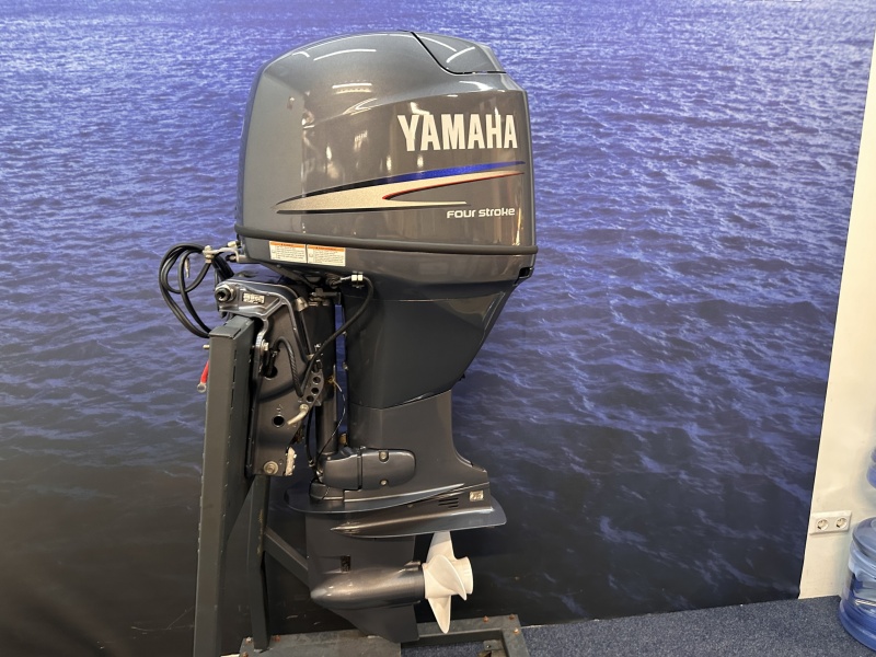 Yamaha 50 pk buitenboordmotor Artnr 1804 Nieuw staat!!!langstaart elektrische start