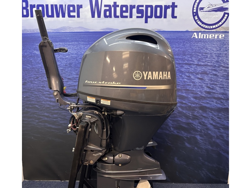 Yamaha 80 pk buitenboordmotor Artnr 0210 Big tiller trolling powertrim